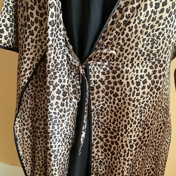 NATORI Private Luxuries Satin Leopard Long Robe & Matching Slip Size 1X - Picture 8 of 16